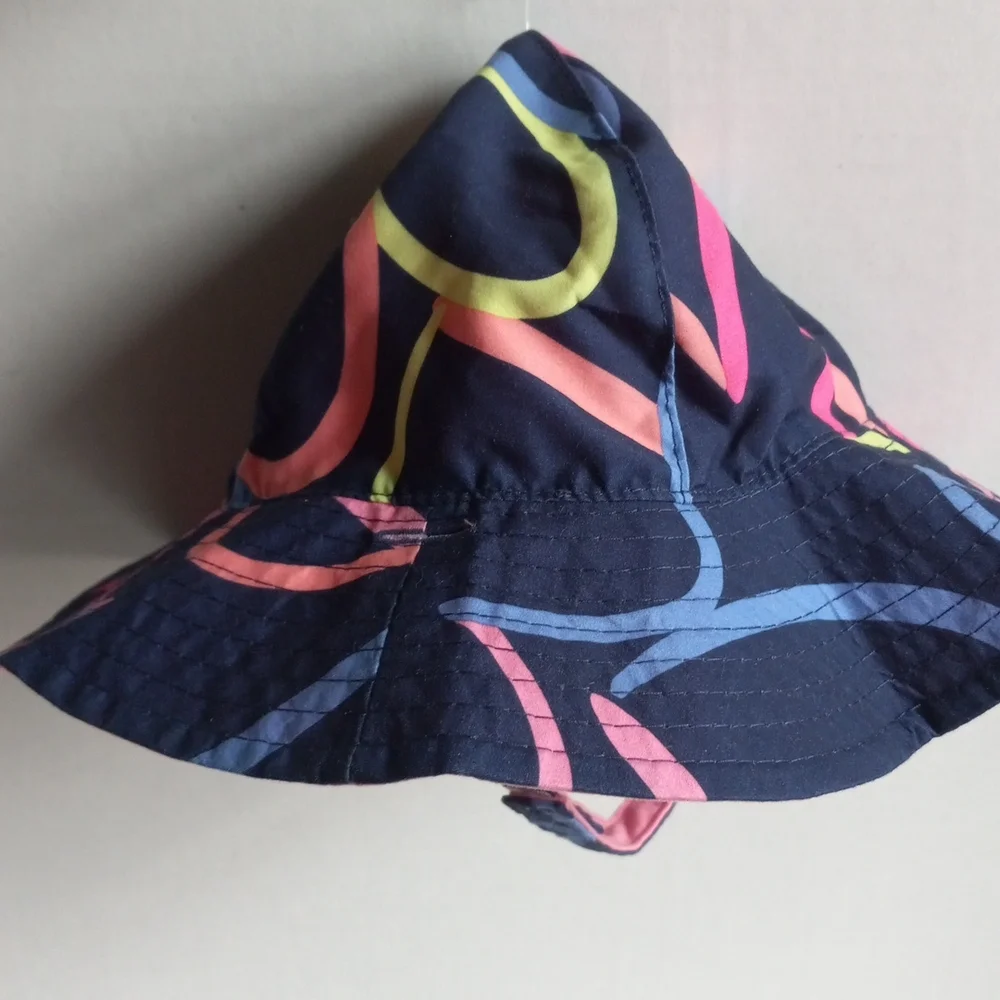 REVERSIBLE 0-9M SUMMER HAT